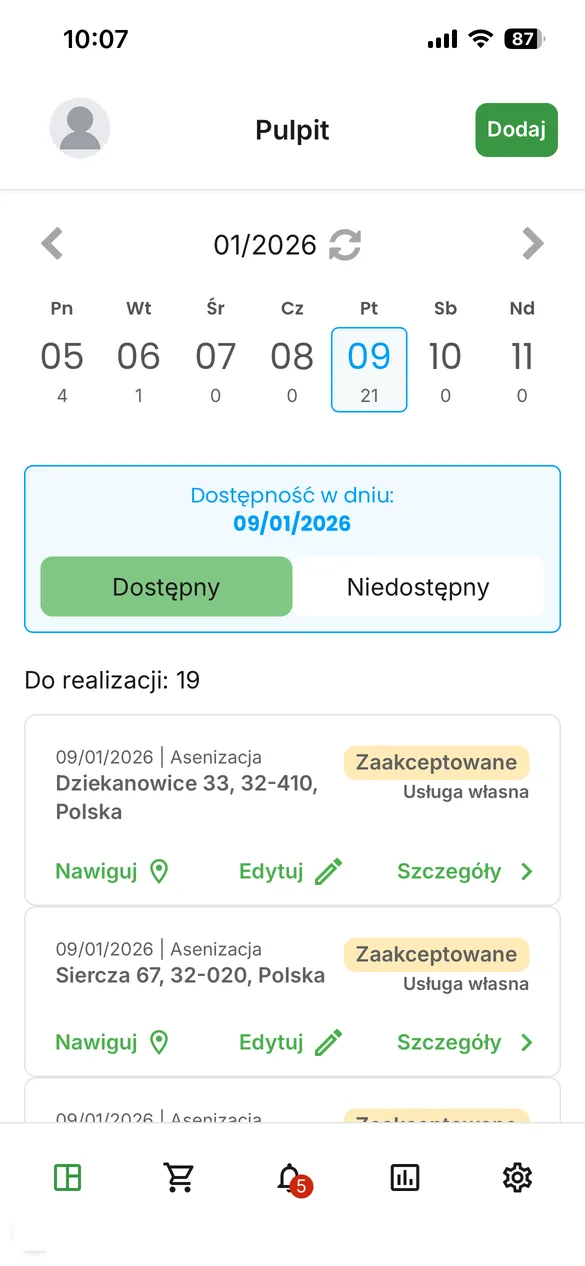 Driver dashboard in the Tidly app: monthly calendar with job counts, availability switch and today's job list